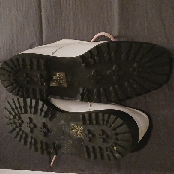 Chanel Spectator - Picture 5 of 7